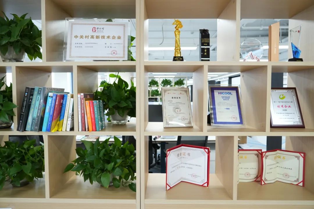 1697082671454093.jpg 1697082671454093.jpg